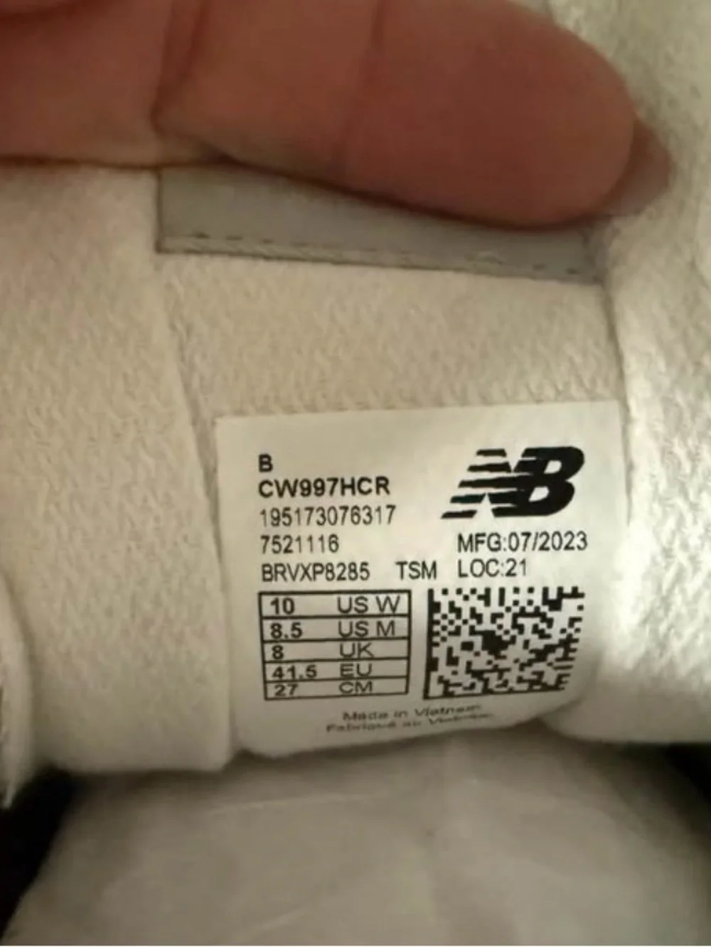 New Balance White Leather Sneakers with Gray Trim